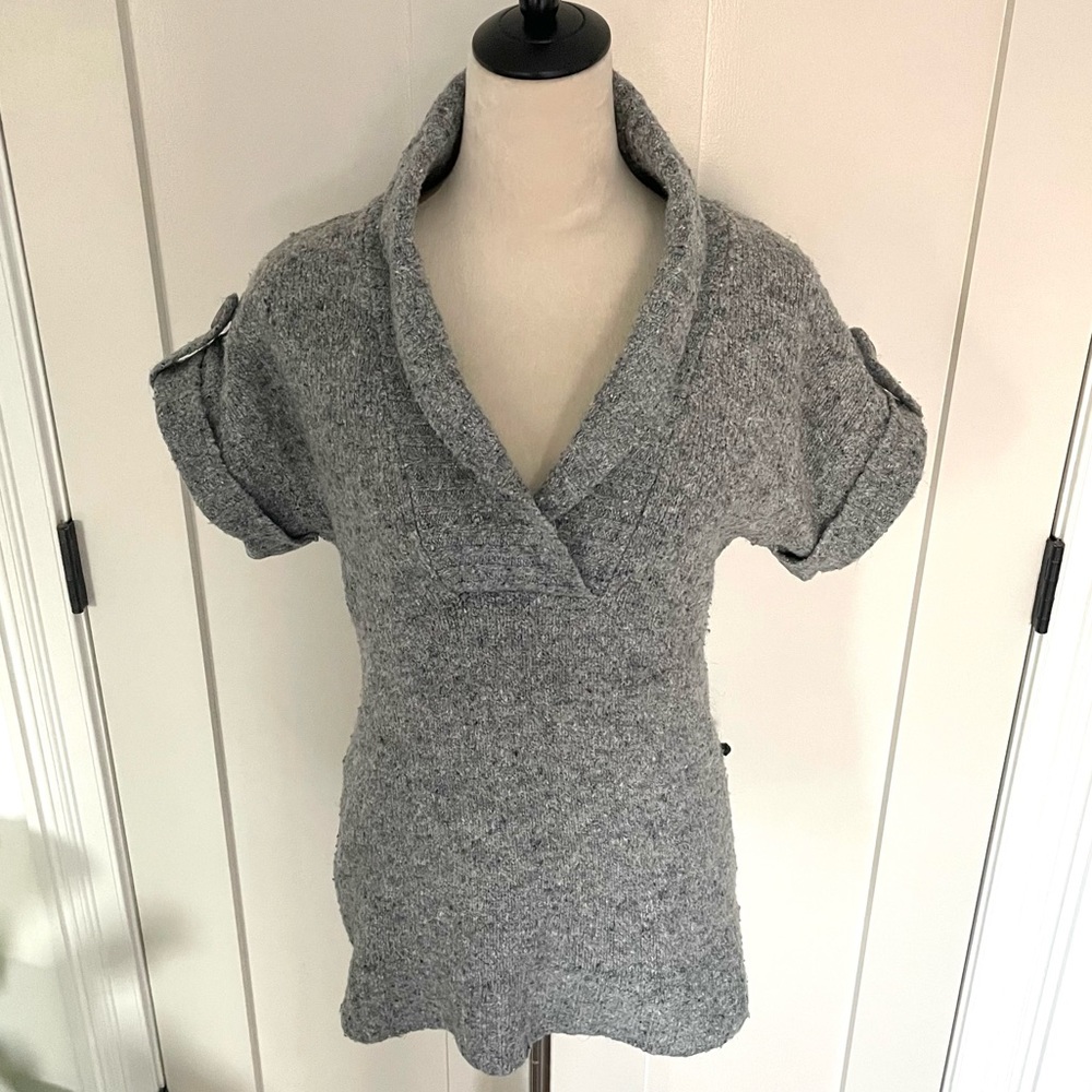 Xhilaration- Grey Short Sleeve Sweater- Women’s Large